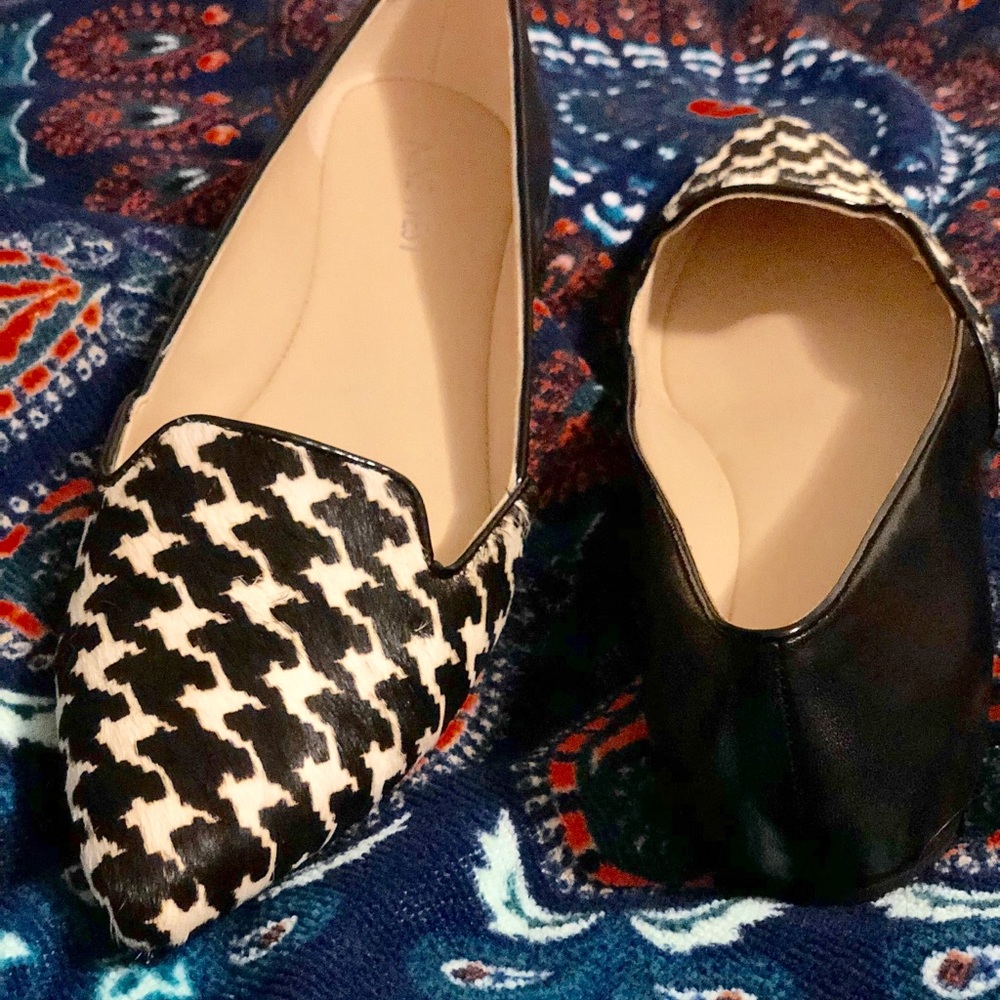 Brand New Nine West black and white flats